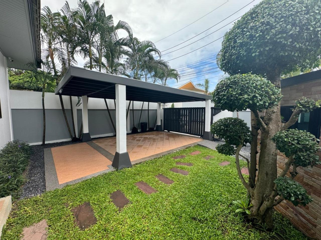 Montrachet Villa By G Estate Rawai Exterior photo